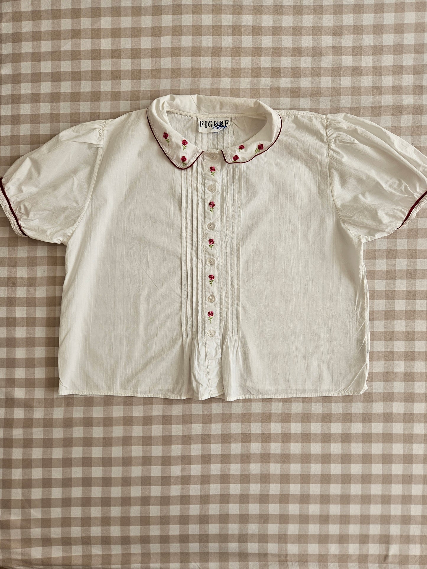 Chemisier brodé fleurs col claudine - M