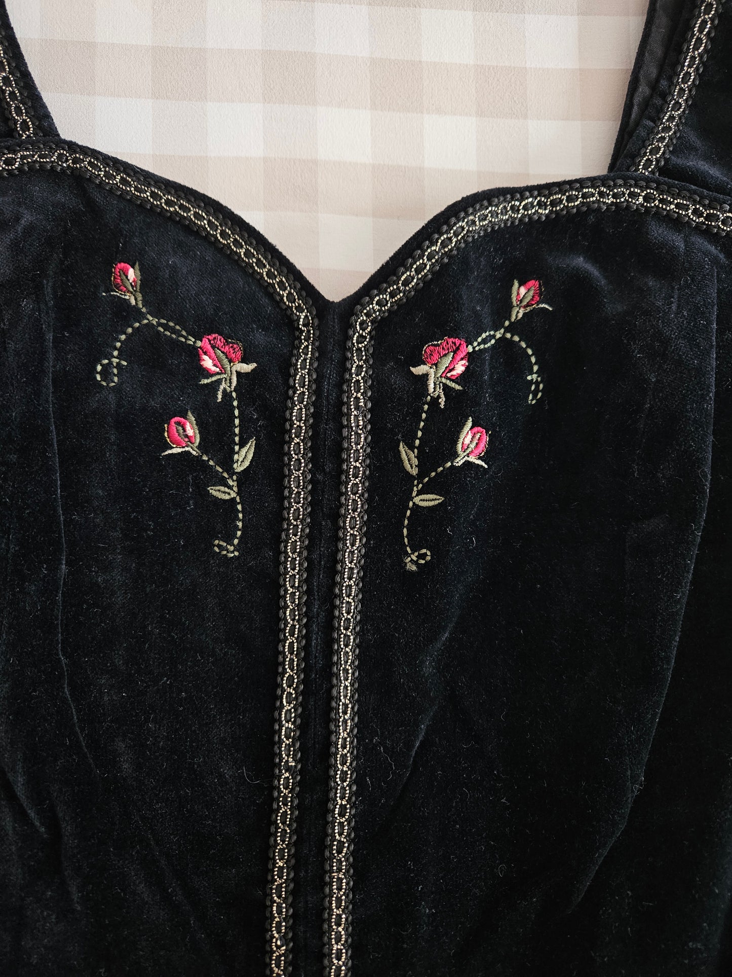 Robe longue noire Anna vintage brodée - M/L