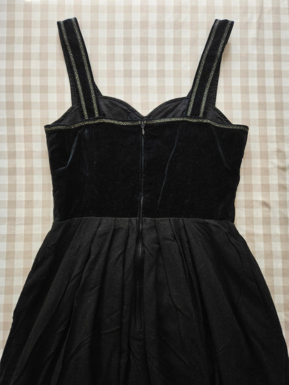 Robe longue noire Anna vintage brodée - M/L