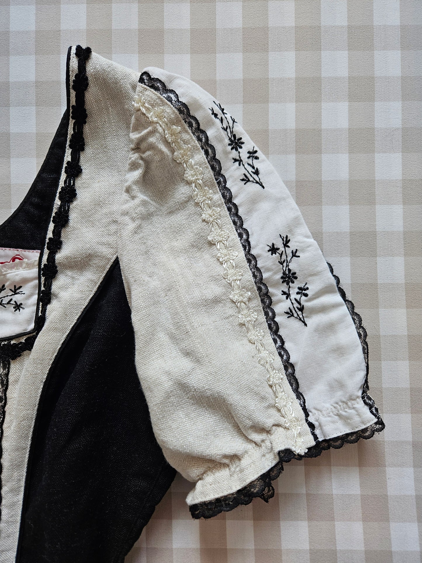 Top en lin à lacets brodé vintage - S