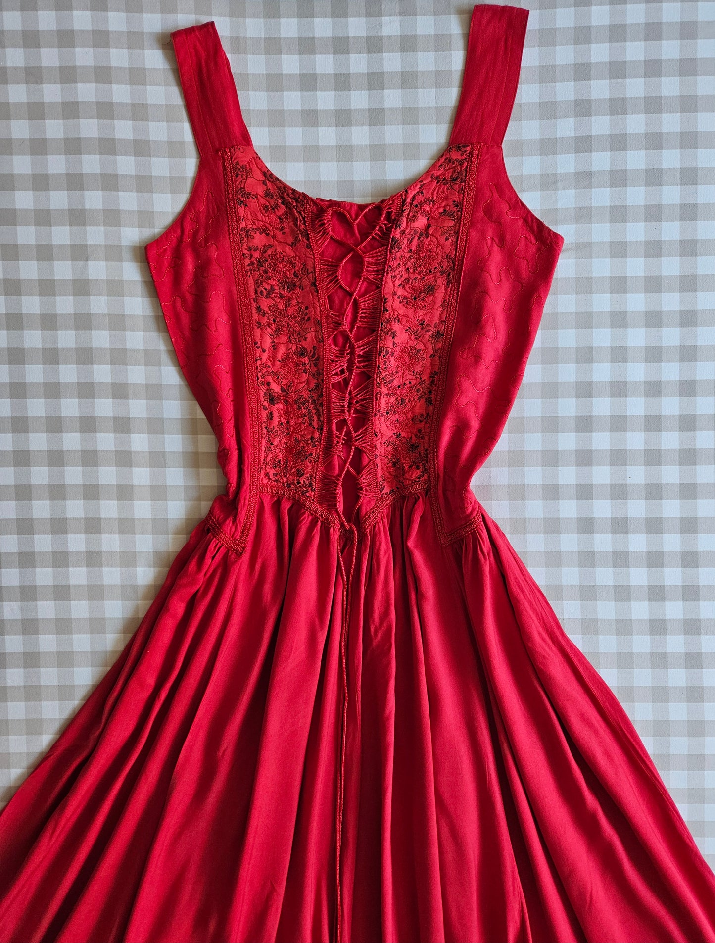 Robe longue rouge brodée fairycore - L