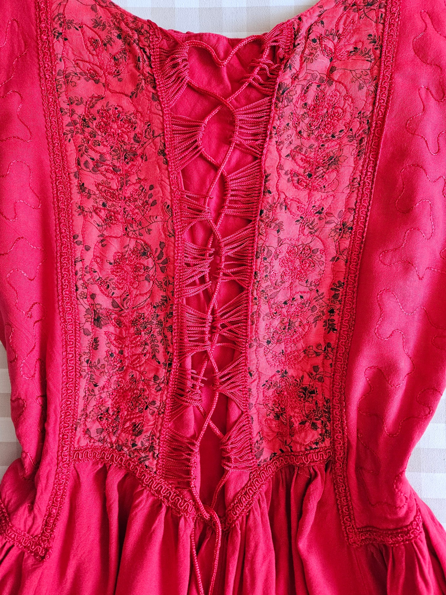 Robe longue rouge brodée fairycore - L