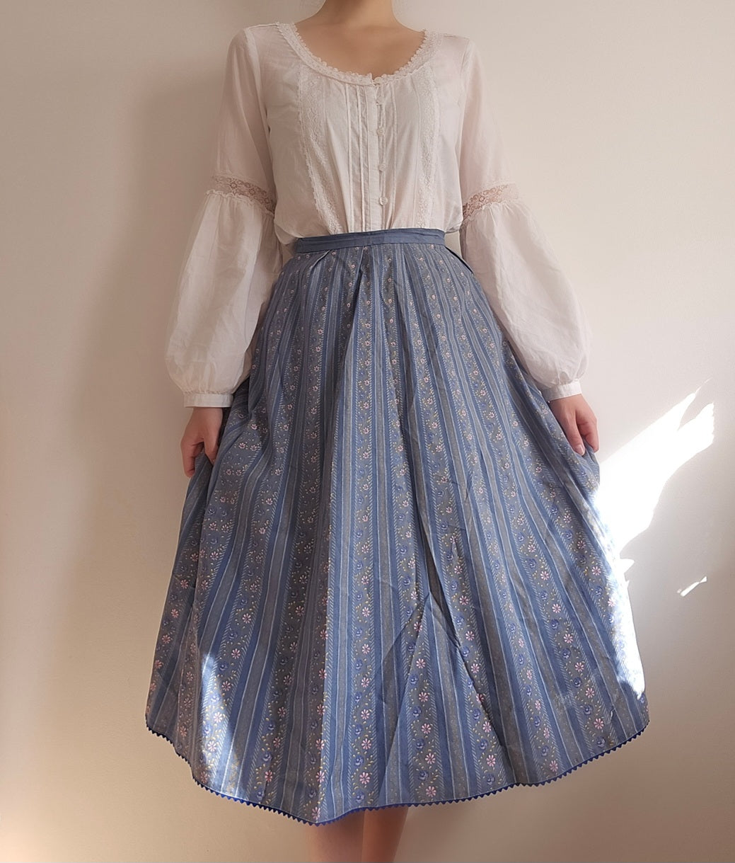 Jupe bleue fleuris fait main - M/L