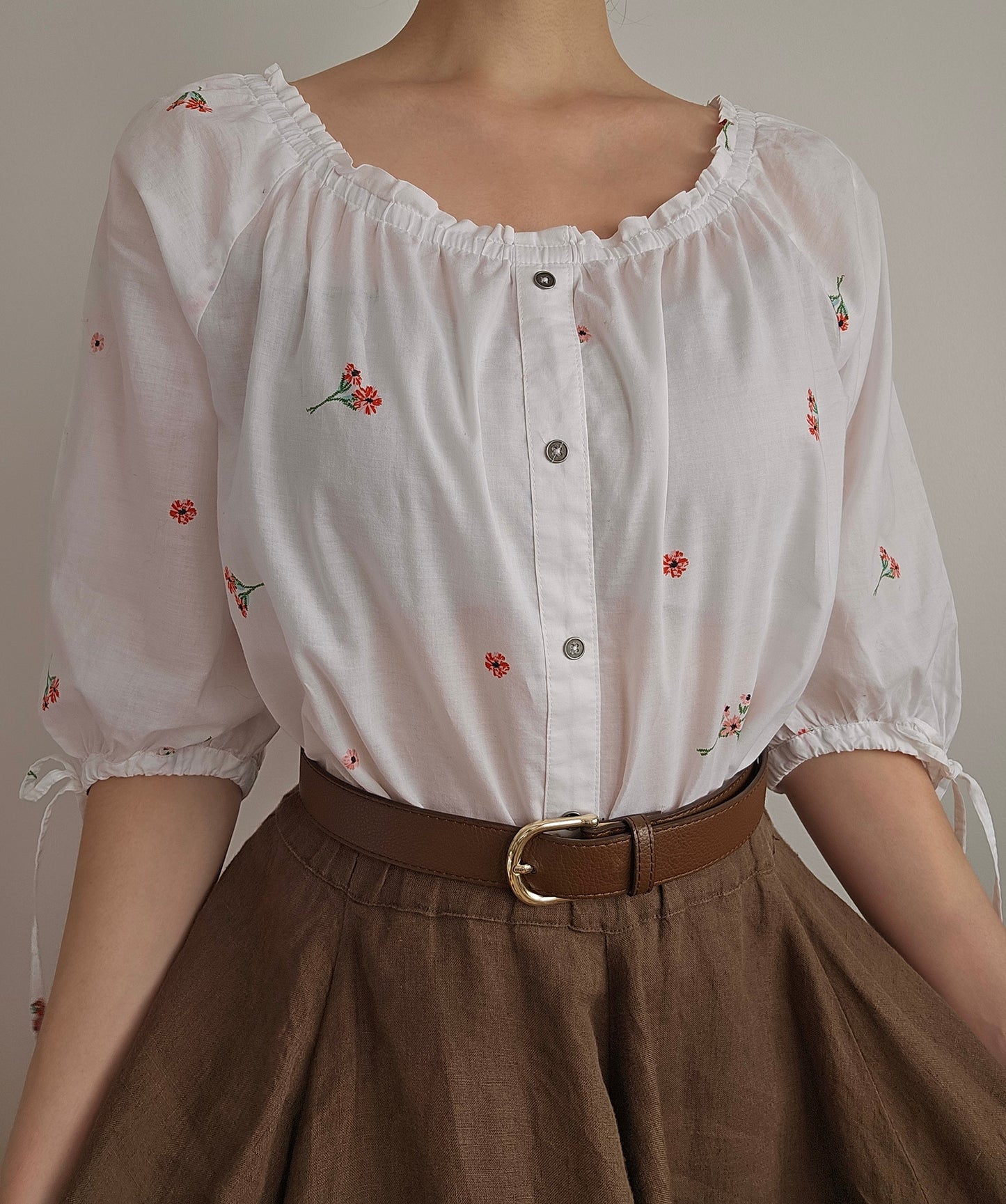 Blouse blanche fleurie en coton - M