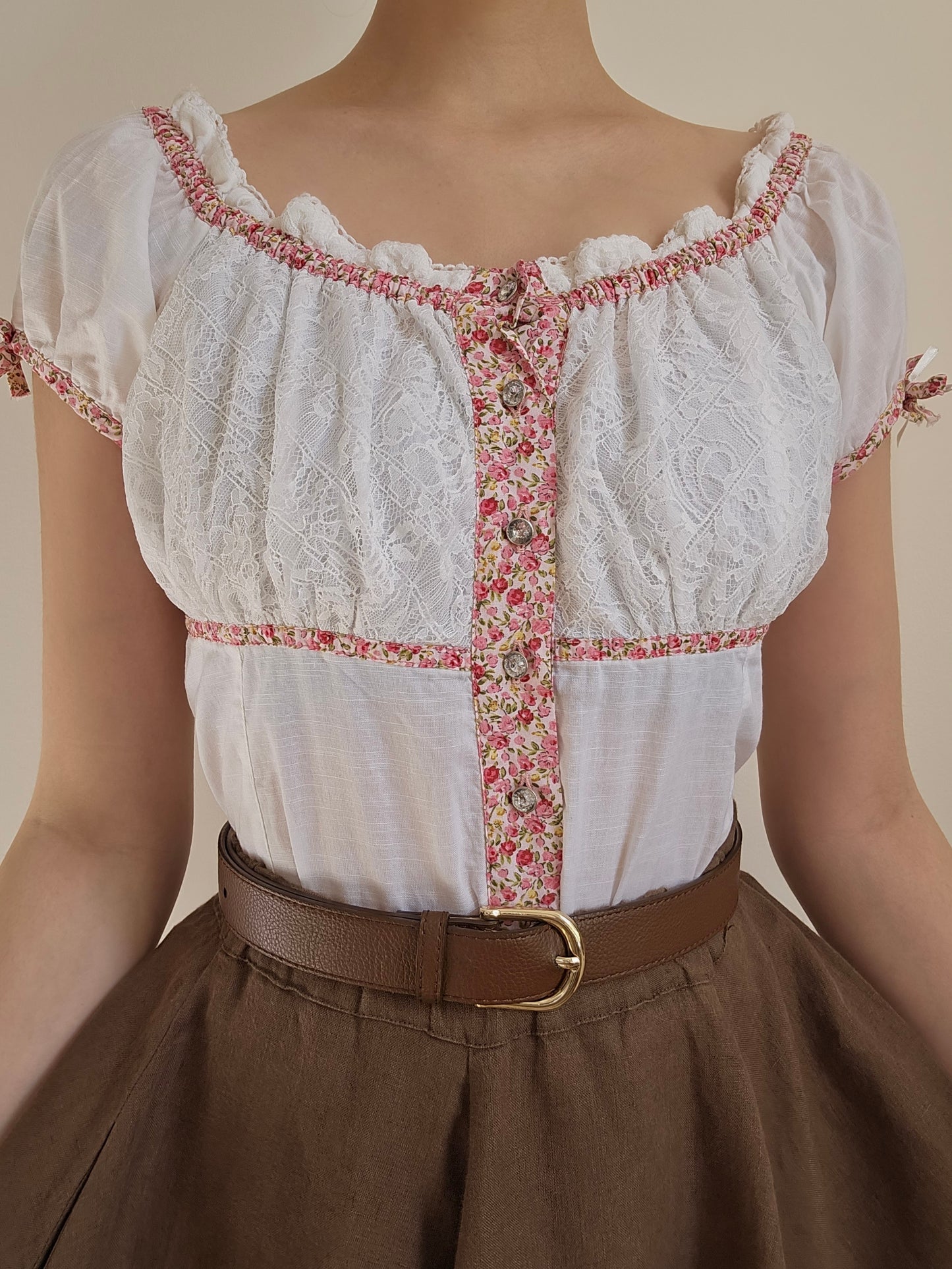 White/pink floral cottagecore top - XS
