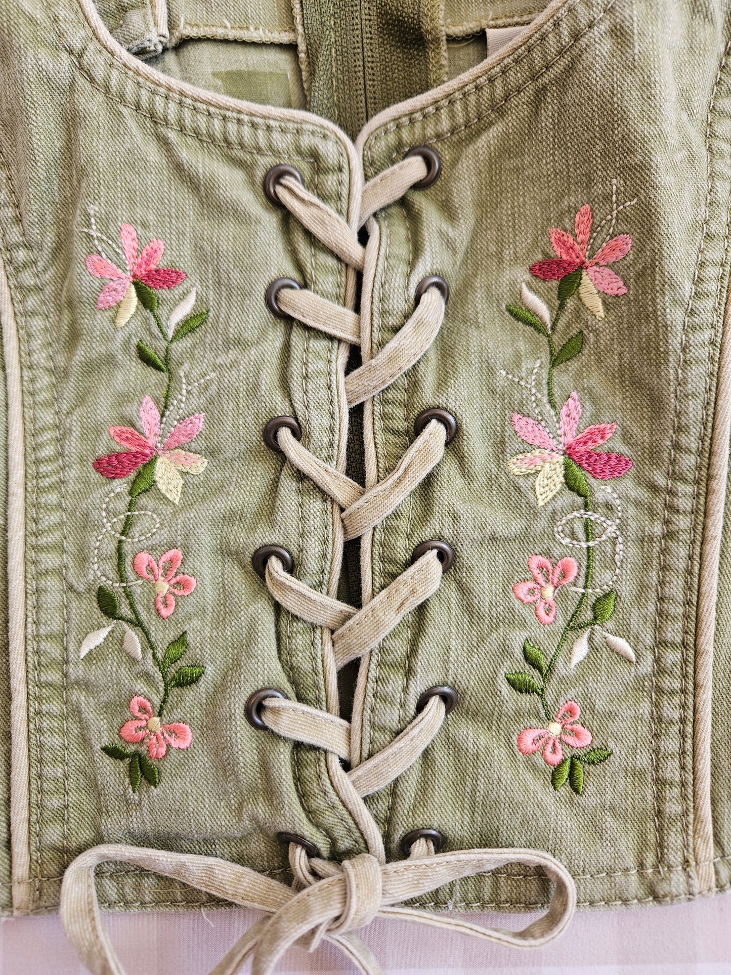 Vintage Embroidered Cottagecore Lace-Up Corset Top - L