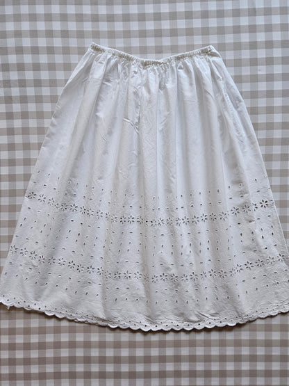 Short cotton petticoat with eyelet embroidery - S